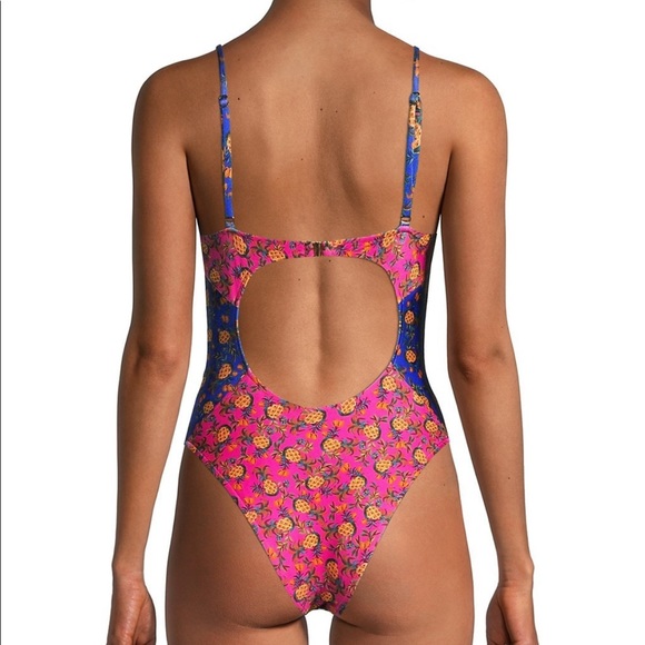 Farm Rio Fruits Dots One Piece Swimsuit sz M 175$ - Picture 7 of 15